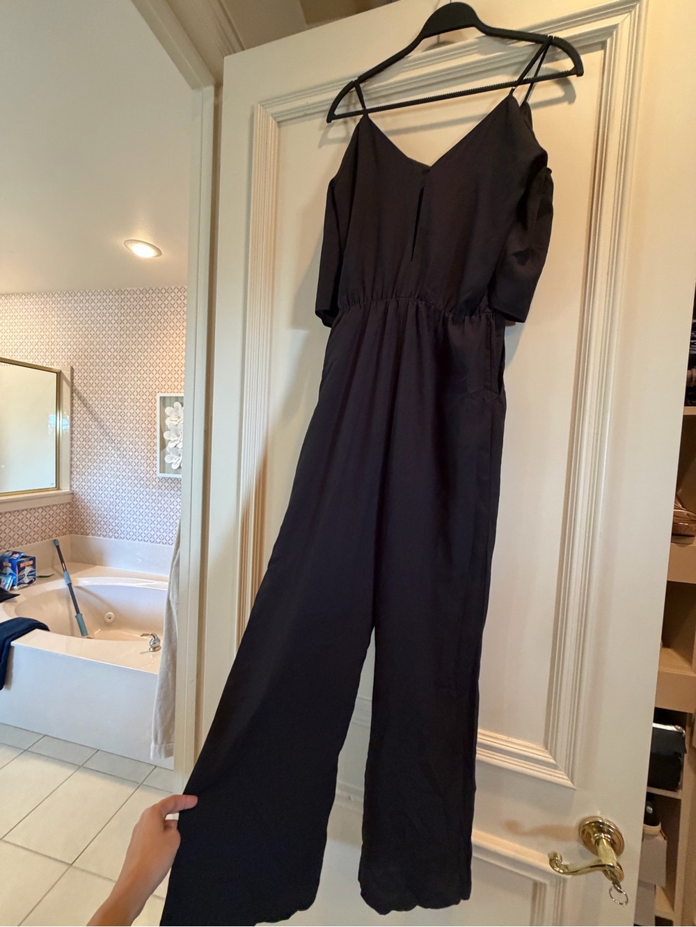 Gianni Bini Black Cold-Shoulder Wide-Leg Jumpsuit